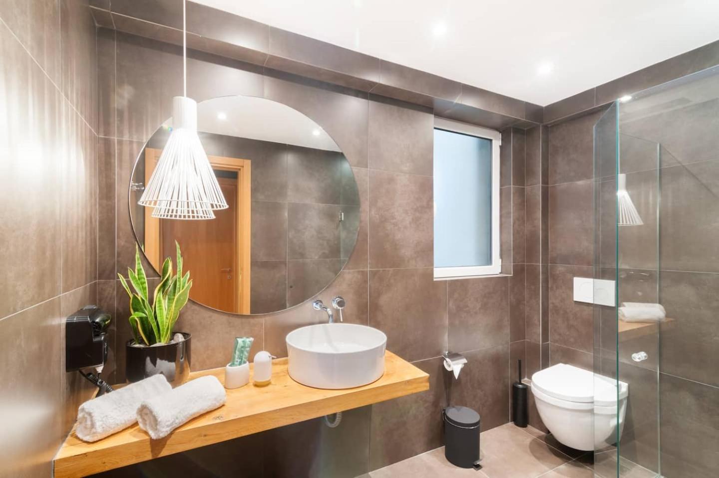 Ma Maison Nο 2, Luxury Central Suite With Parking, Ultra High Speed Internet 200 Mbps, 15' To Acropolis By Metro, 1' From Metro Atena Exterior foto